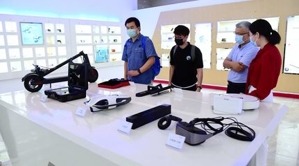 高质量发展调研行·对话企业家 | 梁锐 市场“踏准韵律” 创新“动如脱兔”的计算机应用之道