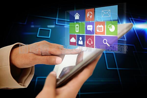 智能科技赋能商业未来 应用程序界面与平板电脑的融合应用